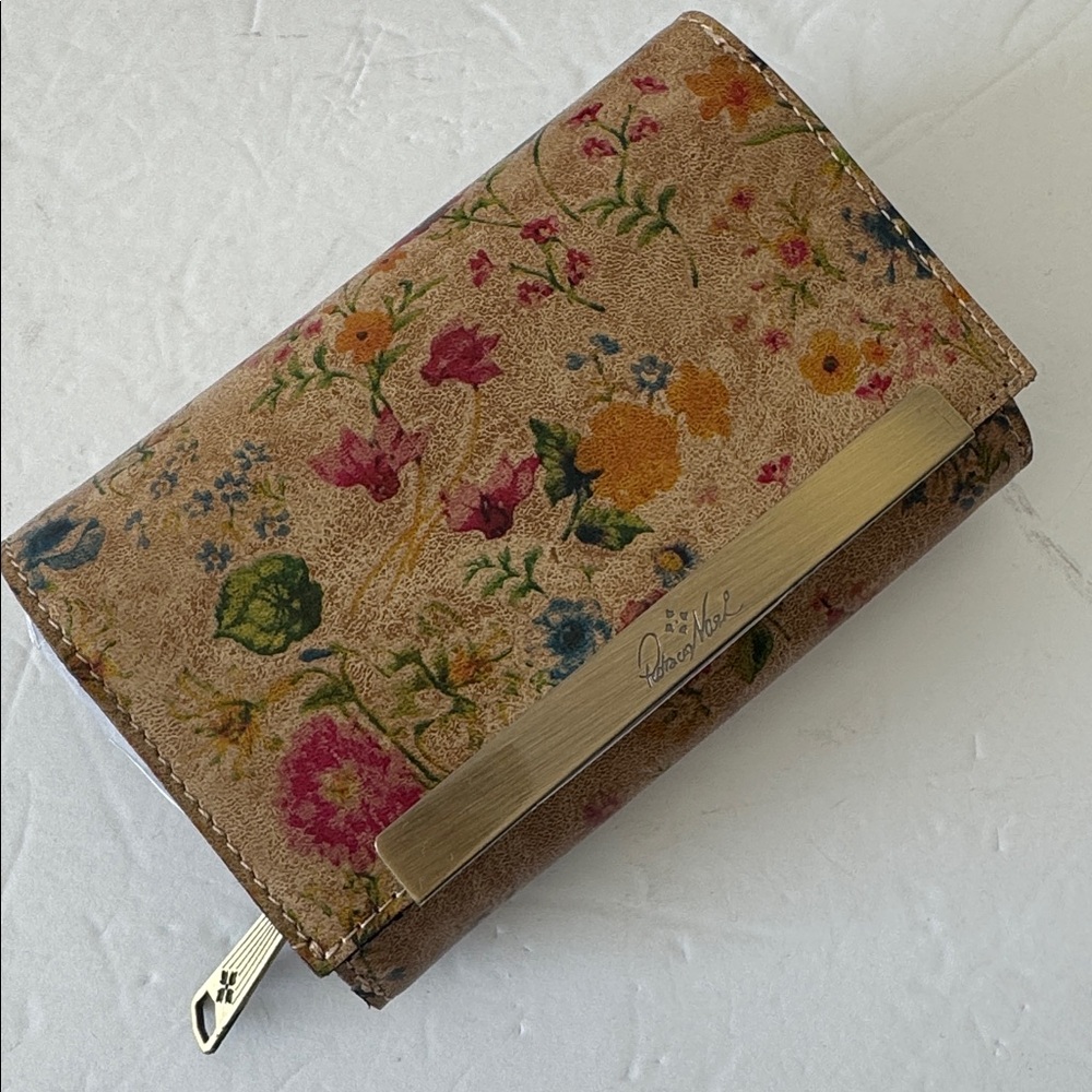 PATRICIA NASH Cametti floral leather RFID trifold wallet Prairie Rose Tan Red - Picture 2 of 14